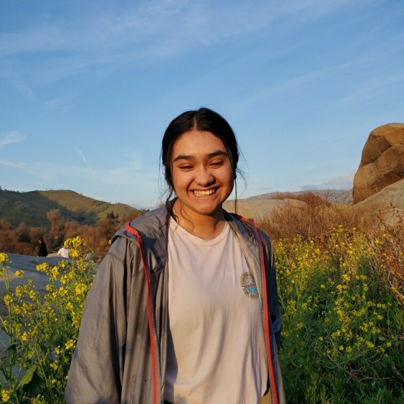 Meet your Posher, Liseth - Picture 1 of 1